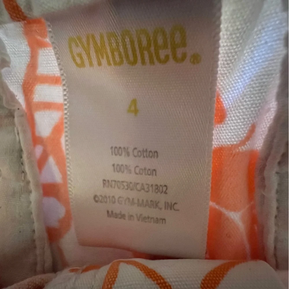 GYMBOREE GIRLS PULL ON SHORTS. SIZE 4 Light Orange & White Floral